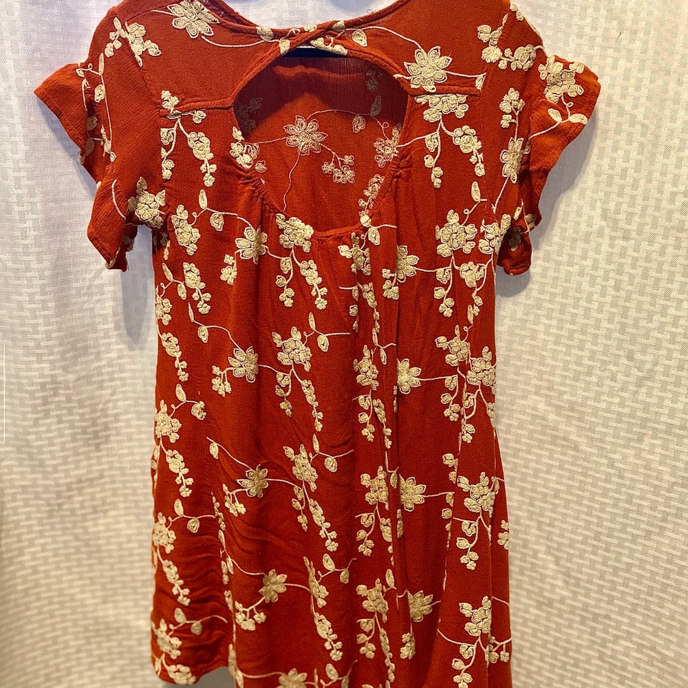Umgee Floral Embroidered Blouse Large